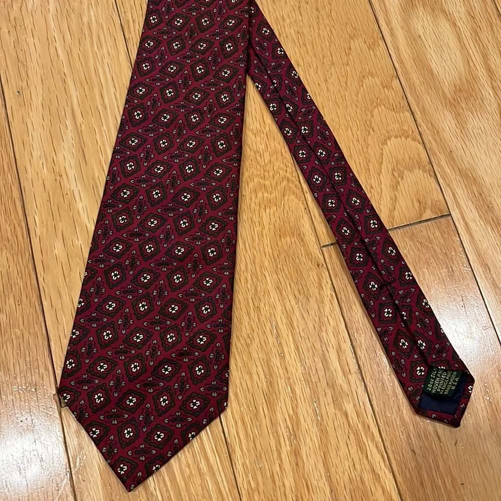 Club Room Red Floral Diamond Silk Tie